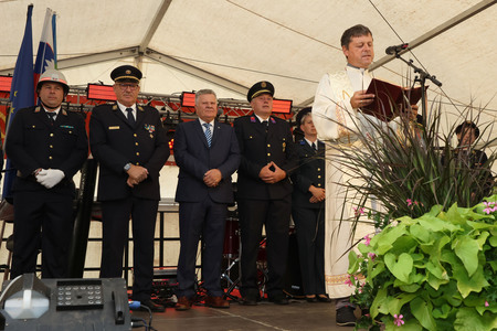Predaja gasilskega vozila  GVGP-1 PGD Grahovo 32 Foto Ljubo Vukelič
